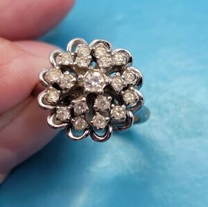 ESPO Elegant Silver Floral Ring Size 7
